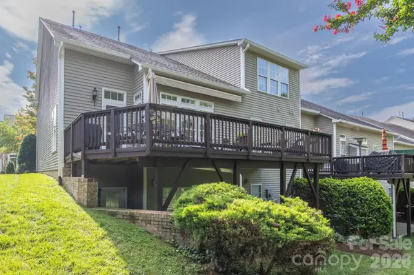 10211 Linksland DR, Huntersville, NC 28078
