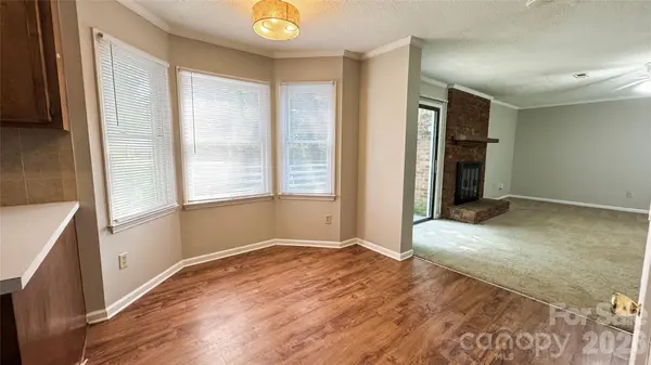 2820 Royal Ridge LN, Charlotte, NC 28212