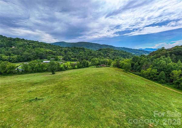132 Hurd RD, Canton, NC 28716