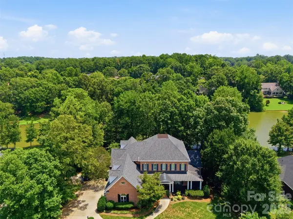 1958 Landry LN, Rock Hill, SC 29732