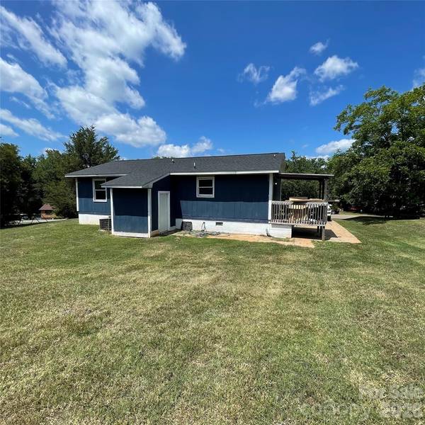 248 WOODSIDE DR, Forest City, NC 28043