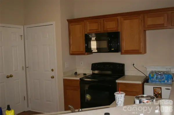 122 Devon Forest DR, Mooresville, NC 28115