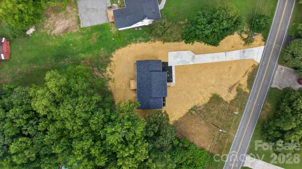 2274 Darwick RD, Winston Salem, NC 27127