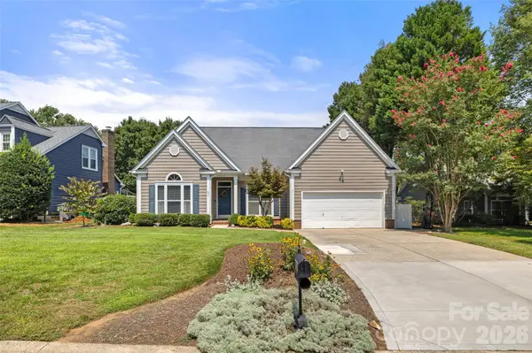 8632 Castlebay DR, Charlotte, NC 28277