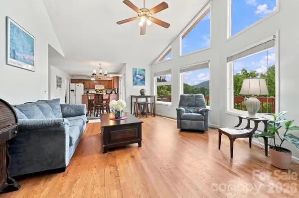 58 Sequoia TRL, Leicester, NC 28748