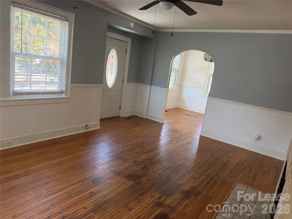 512 W 8th AVE, Gastonia, NC 28052