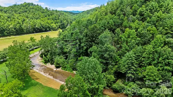 6740 Timber Rock DR, Lenoir, NC 28645