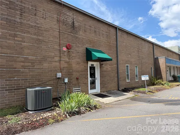179 Merrimon AVE #200, Weaverville, NC 28787