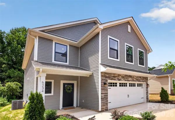 5234 Hickory LN, Charlotte, NC 28216