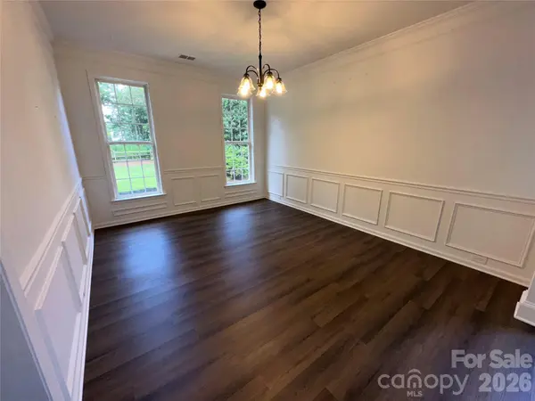 5867 Crimson Oak CT, Harrisburg, NC 28075