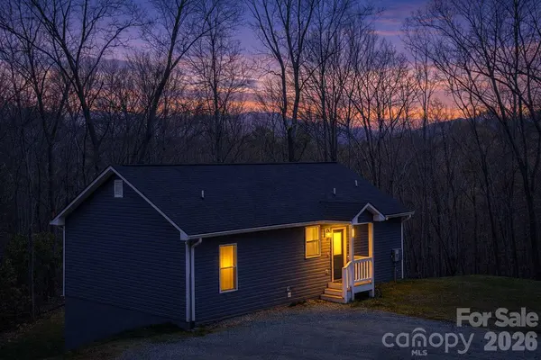 254 Ivory LN, Sylva, NC 28779