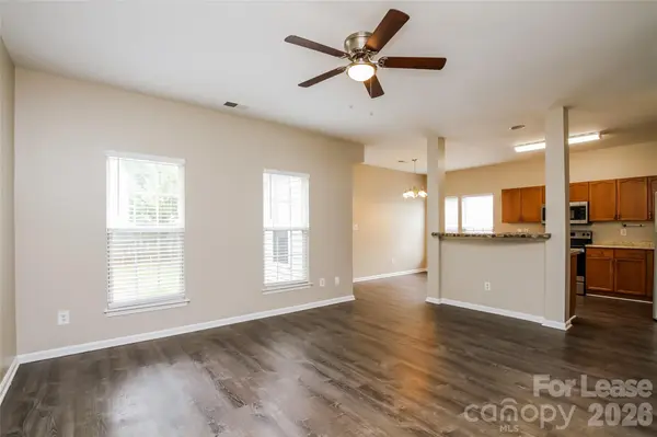 601 N Mulberry ST, Statesville, NC 28677