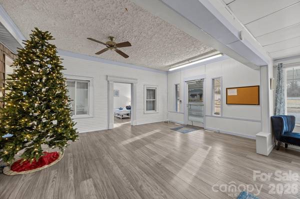1108 S Salisbury AVE, Spencer, NC 28159