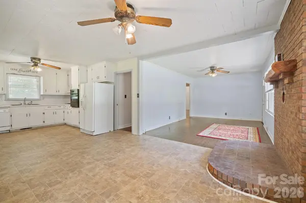 147 Oakdale CIR, Mocksville, NC 27028