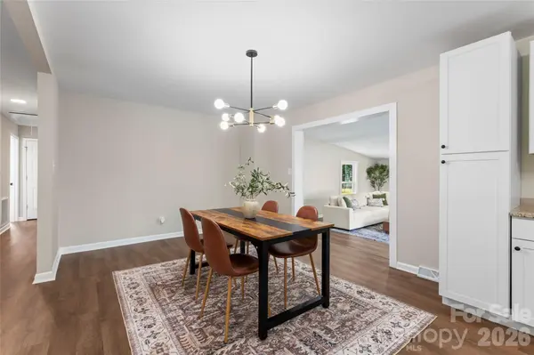 5316 Rupert LN, Charlotte, NC 28215