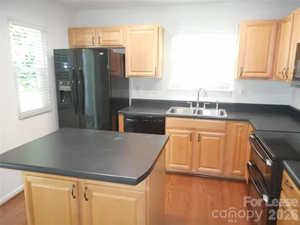 322 Deep Water LN, Fort Mill, SC 29715
