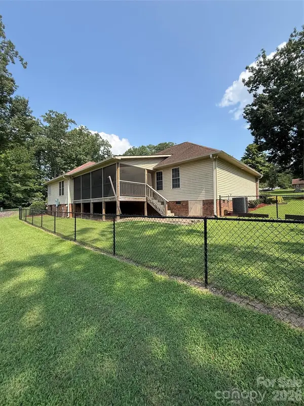 1005 Spring Rock DR, Salisbury, NC 28146