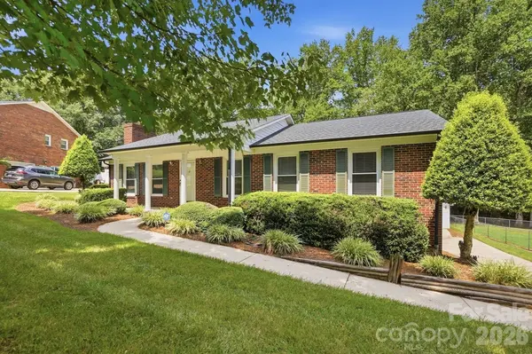 2050 Brownstone CT, Gastonia, NC 28054
