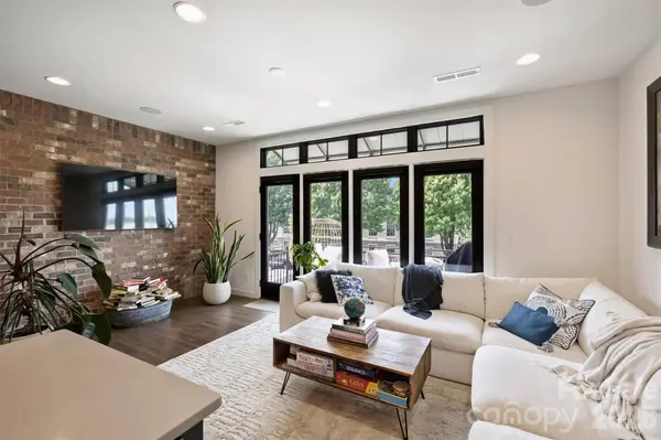 416 E 33rd ST, Charlotte, NC 28205