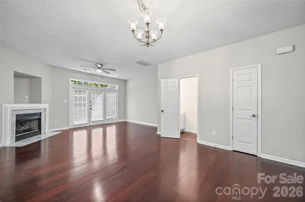 1338 Anthem CT #80-B, Charlotte, NC 28205