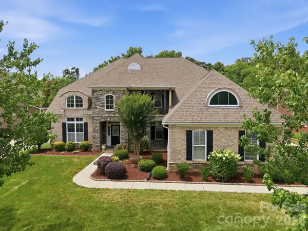 6812 S Creek RD, Charlotte, NC 28277