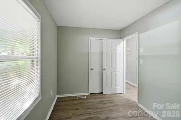 1501 Whisnant ST, Charlotte, NC 28206