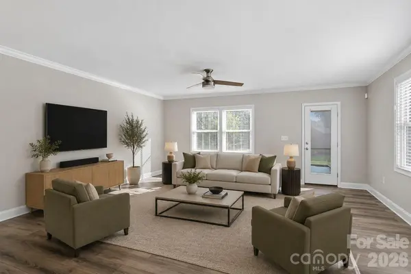 2561 Lumina AVE, Charlotte, NC 28208