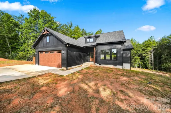 1035 Hawksbill DR, Morganton, NC 28655