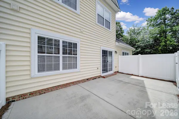 11910 Lacroix ST, Charlotte, NC 28277