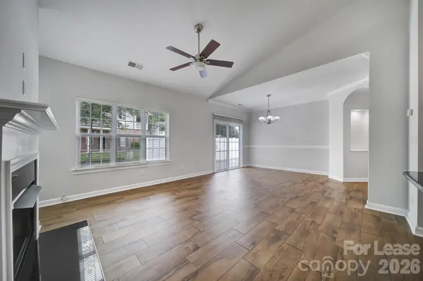 11910 Lacroix ST, Charlotte, NC 28277