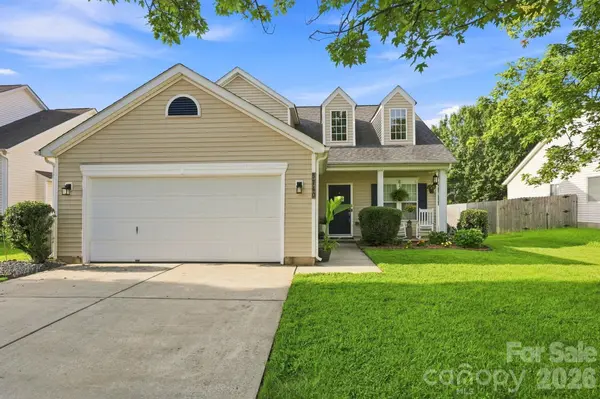 5740 Shining Oak LN, Charlotte, NC 28269