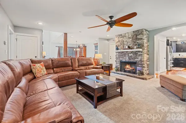 2214 Flanagan DR, Lenoir, NC 28645