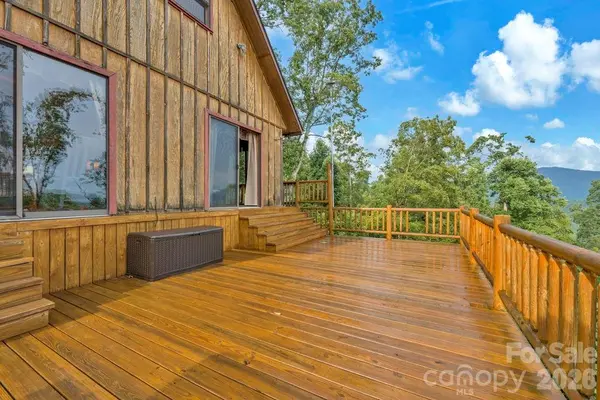 1894 left fork run RD, Bakersville, NC 28705