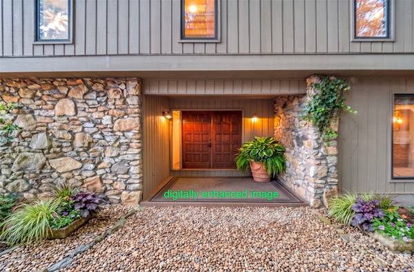 10 Chestnut Ridge RD, Mills River, NC 28759