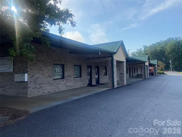 408 W Fleming DR, Morganton, NC 28655