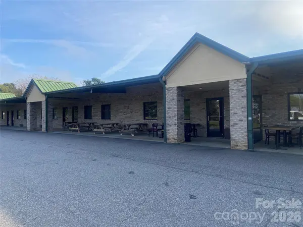 408 W Fleming DR, Morganton, NC 28655