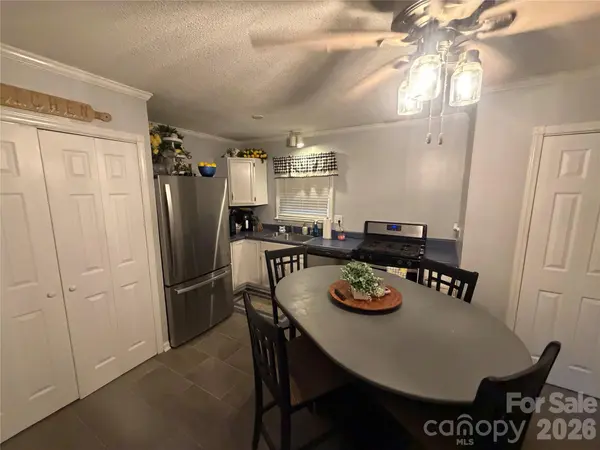 1104 Hillcrest DR #L 34, Cherryville, NC 28021