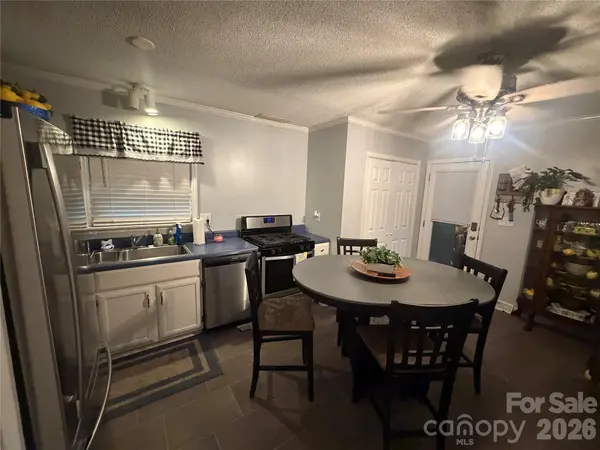 1104 Hillcrest DR #L 34, Cherryville, NC 28021