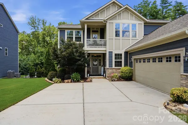 561 Sandbar PT, Lake Wylie, SC 29710