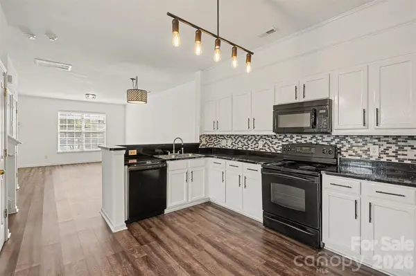 4759 Stoney Branch DR, Charlotte, NC 28216