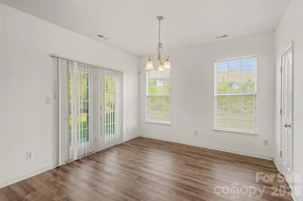 4759 Stoney Branch DR, Charlotte, NC 28216