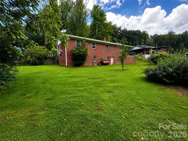 440 US 19e HWY, Spruce Pine, NC 28777