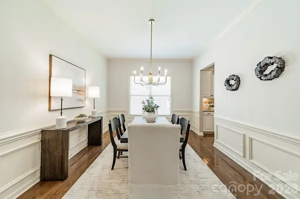 417 Five Leaf LN, Waxhaw, NC 28173