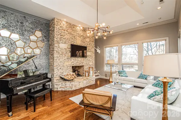 3911 Lakeside DR, Charlotte, NC 28270