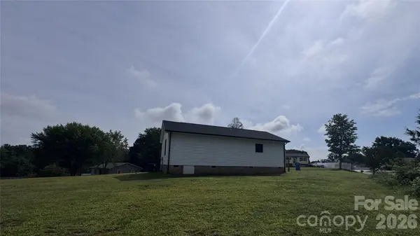 3535 High West DR, Lenoir, NC 28645