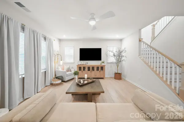 8114 Franklin Trail ST, Charlotte, NC 28227