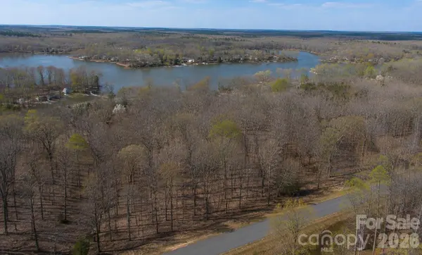 000 Rocky Cove LN, Denton, NC 27239