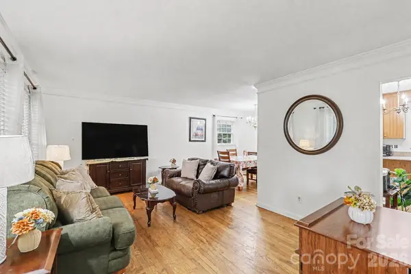 834 Applegate CT, Gastonia, NC 28054