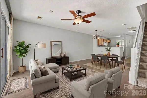 2962 Caldwell Ridge Pkwy, Charlotte, NC 28213