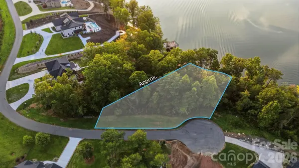 5768 Lake Pointe DR #15, Granite Falls, NC 28630